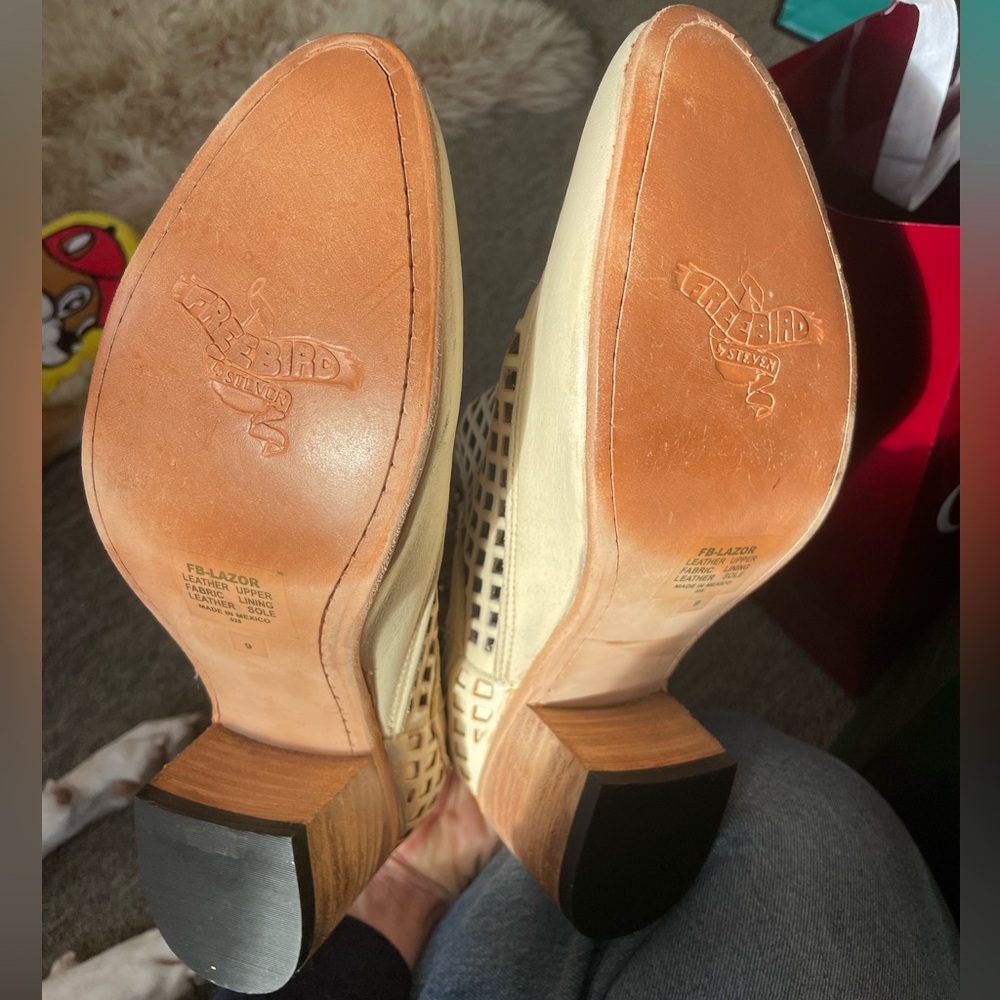 FREE BIRD Cream Ankle Boots - Picture 2 of 11